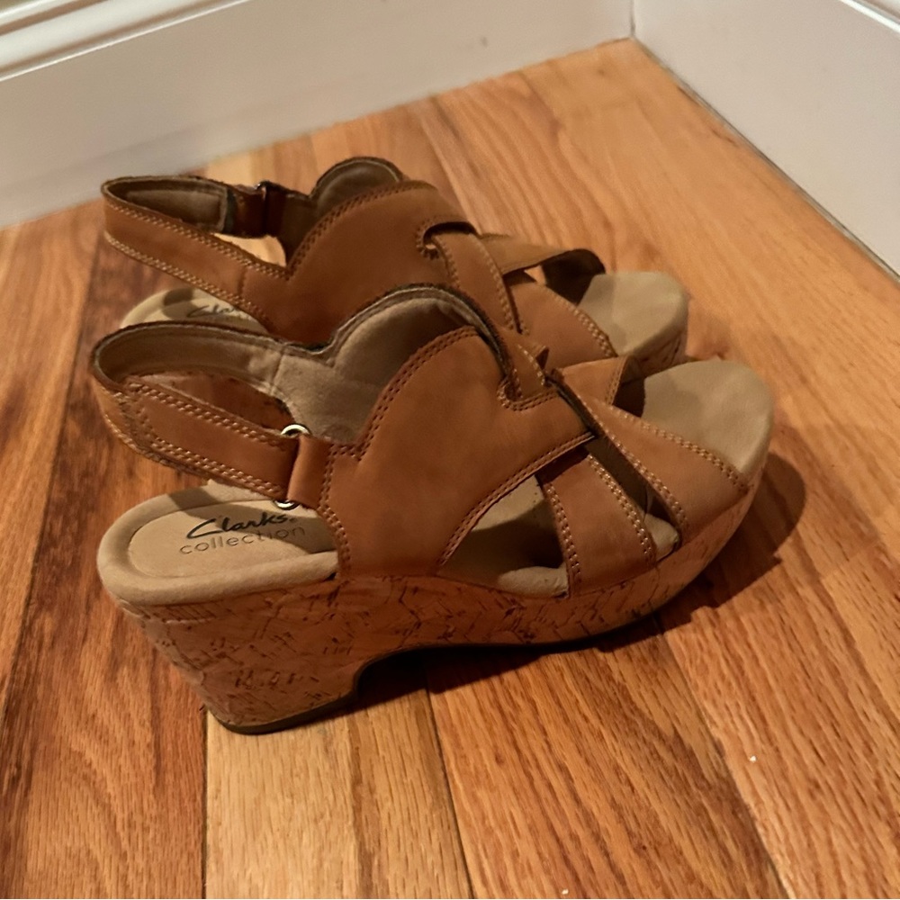 Clarks platform sandals - great condition
